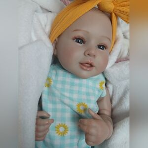 Realistic Doll Baby Girl Reborn Toy Collectable Therapy Kids